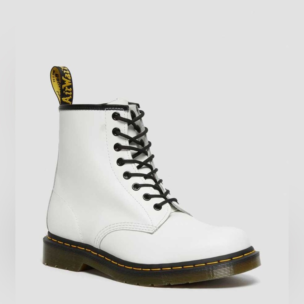 NWOT Dr. Martens 1460 Smooth Leather White Women’s Lace-Up Boots